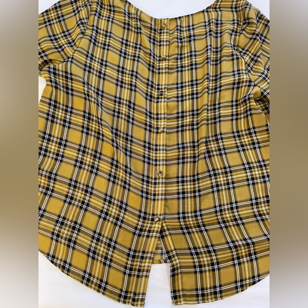 Torrid blouse - Picture 2 of 2